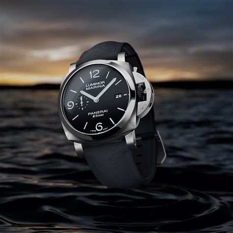 panerai marina grigio roccia.